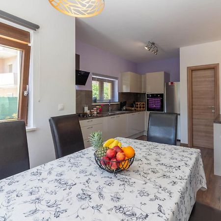 Modern Villa Eve In Medulin With Pool Near The Beach Luaran gambar