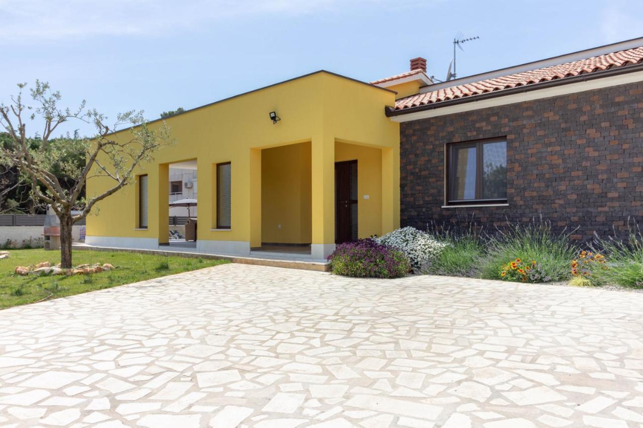 Modern Villa Eve In Medulin With Pool Near The Beach Luaran gambar