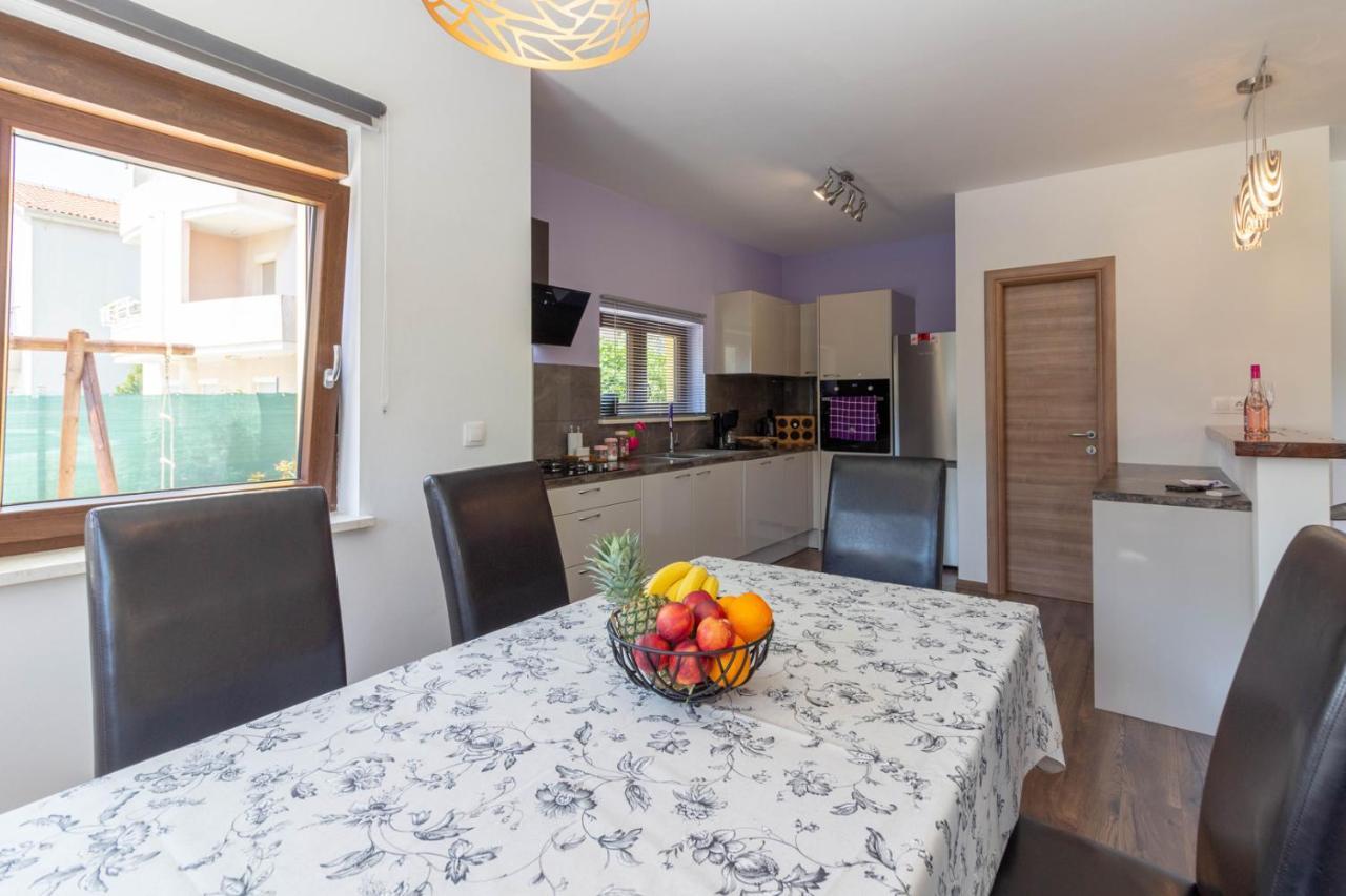 Modern Villa Eve In Medulin With Pool Near The Beach Luaran gambar