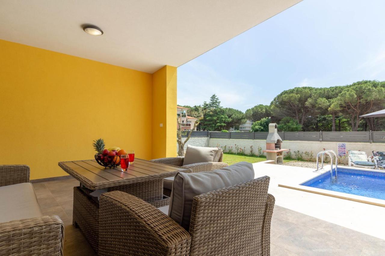 Modern Villa Eve In Medulin With Pool Near The Beach Luaran gambar
